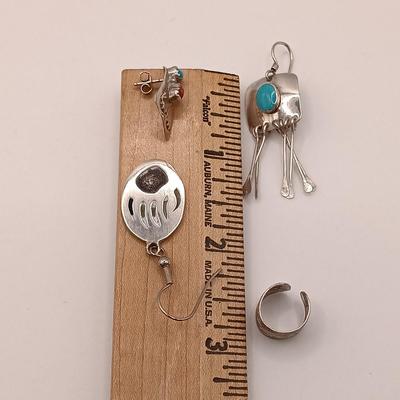 LOT 125: Sterling 925 Silver Native American Earrings 15.2gtw