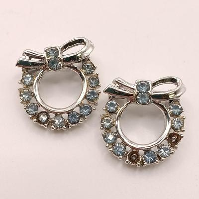 LOT 126: Collection of Vintage Earrings