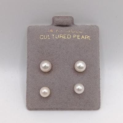 LOT 127: Set of (5) Pearl Earrings
