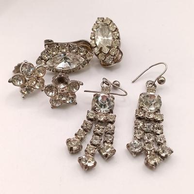 LOT 130: Vintage Rhinestone Jewelry Collection