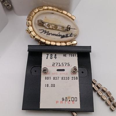 LOT 130: Vintage Rhinestone Jewelry Collection