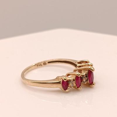 LOT 136: 14K Gold and Ruby Ring 1.83gtw Size 5.5