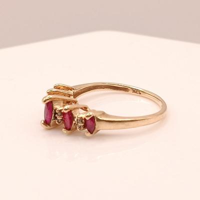 LOT 136: 14K Gold and Ruby Ring 1.83gtw Size 5.5