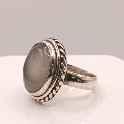 LOT 138: Set of (4) 925 Sterling Silver and Gemstone Rings 24.3gtw