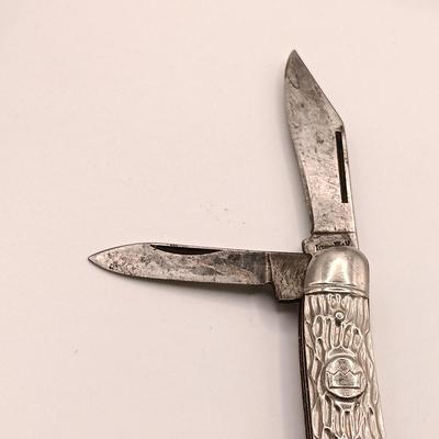 LOT 139: Collection of Vintage Pocket Knives