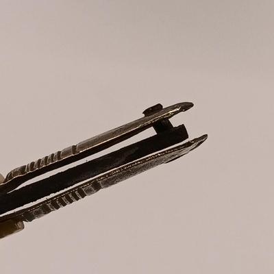 LOT 139: Collection of Vintage Pocket Knives
