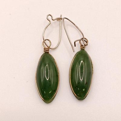 LOT 141: Set of (3) Jade-Tone Stone and Coral Brooches with Jade-Tone Earrings