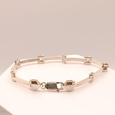 LOT 144: Sterling 925 Silver Italy Bracelet 10.6g with Sterling Silver Earrings 7.5g