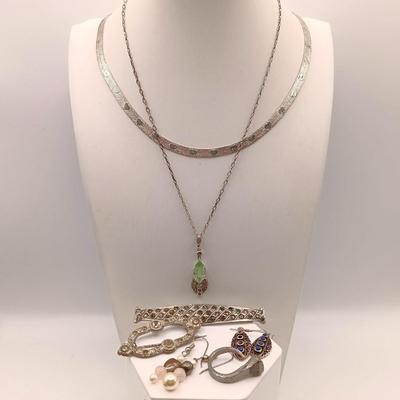 LOT 164: Vintage Silver-Tone Herringbone Heart Neckalce, Peridot-Tone Pendant Necklace & More