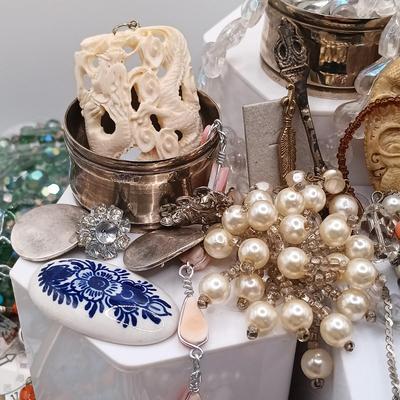 LOT 165: Craft Jewelry Collection