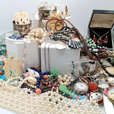 LOT 165: Craft Jewelry Collection