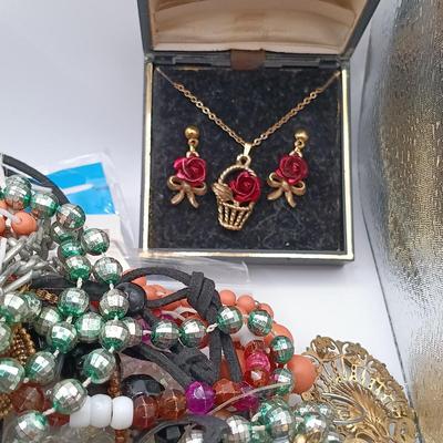 LOT 165: Craft Jewelry Collection