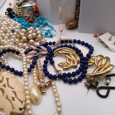 LOT 165: Craft Jewelry Collection