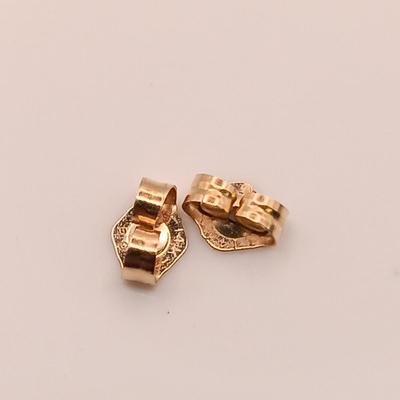 LOT 171: 14K Gold and Malachite Earrings 2.4gtw