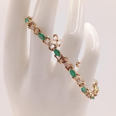 LOT 172: Vintage 14K Gold Emerald and Diamond Tennis Bracelet 11.3gtw
