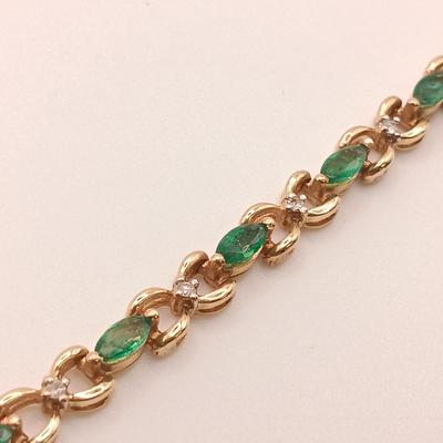 LOT 172: Vintage 14K Gold Emerald and Diamond Tennis Bracelet 11.3gtw
