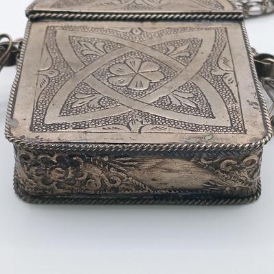 LOT 173: Vintage Quran Travel Box with Yemeni Silver-Tone and Bakelite Necklace