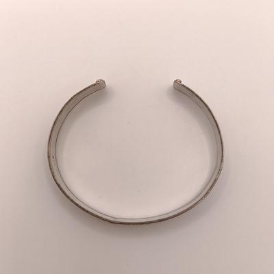 LOT 180: Vintage Sterling 925 Silver Cuff Bracelet and Star Pendant Necklace 29.3g