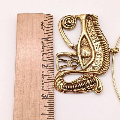 LOT 186: Vintage Aladdin House Ltd Replica of King Tutankhamun's Eye of Horus Necklace