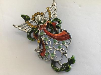 Holiday Brooch