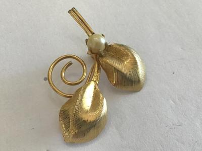 Petite Vintage Brooch