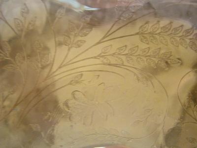 VTG beautiful iridescent marigold dish w/foliage motif embossed on