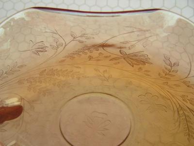 VTG beautiful iridescent marigold dish w/foliage motif embossed on