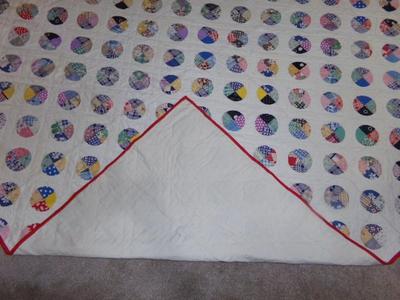 UNIQUE “bubbles” or “dots” quilt design makes this evermore special.