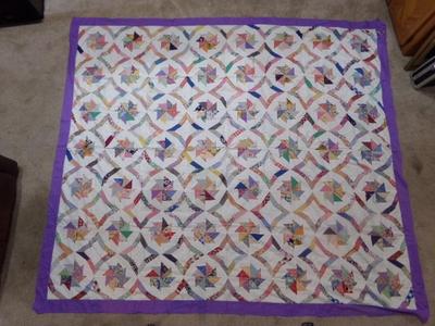 Pinwheel quilt top only. This needs your TLC to complete & quilt it.