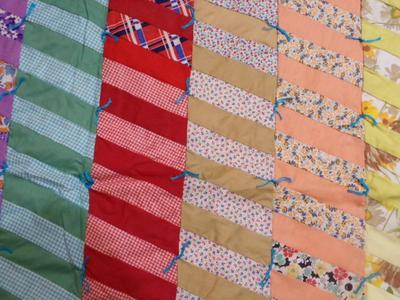 BABY QUILT 98% finished. Appears to need border finished on 1 end.