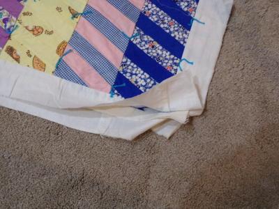 BABY QUILT 98% finished. Appears to need border finished on 1 end.