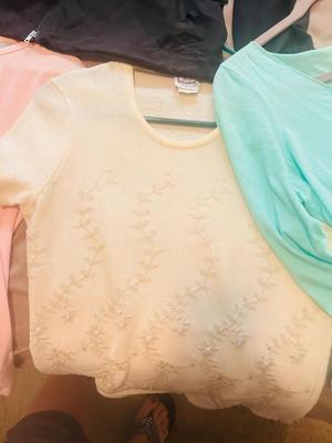 WOMENS SMALL AND MEDIUM PETITE CLOTHING
