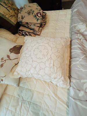FULL SIZED BEDDING AND KING DOWN BLANKET