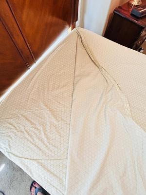 FULL SIZED BEDDING AND KING DOWN BLANKET