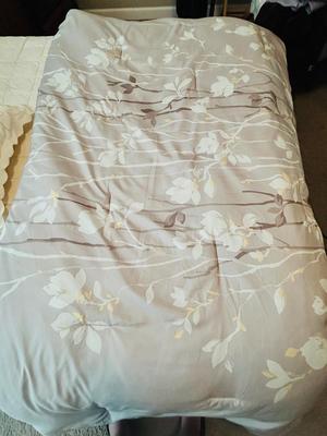 FULL SIZED BEDDING AND KING DOWN BLANKET