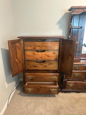 DRESSER WITH MIRROR AND STAND UP DBL DOOR DRESSER