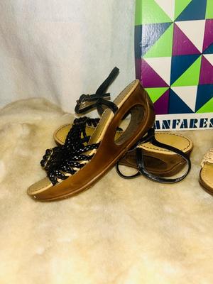 YOYO SANDALS BY FANFARE SIZE 7