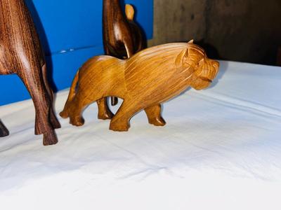 HAND CARVED WOODEN CRITTERS