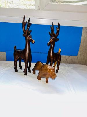 HAND CARVED WOODEN CRITTERS