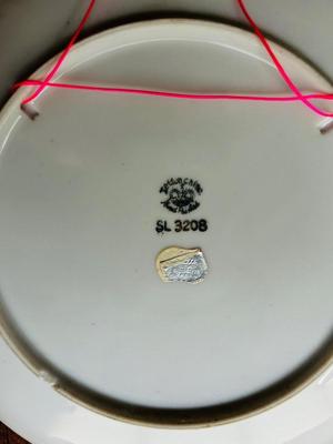 CORNING WARE CASSEROLE DISHES, DRINKING VESSELS AND DECORATIVE PLATE