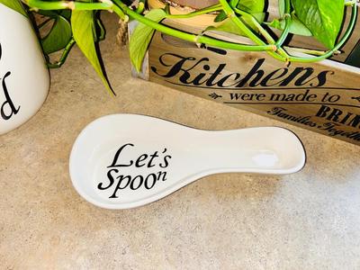 LIVE PLANT, SPOON REST, CANISTER AND WOODEN BOX