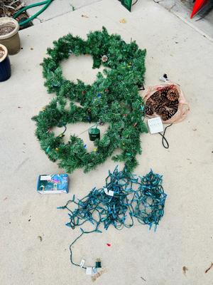 BLUE LED CHRISTMAS LIGHT, PRELIT GARLAND WITH DECORATIVE PINE CONES