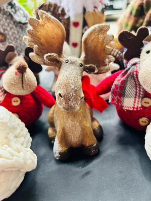 CUTE HAPPY CHRISTMAS MOOSE AND ALABASTER DOVES