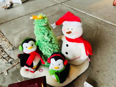 ADORABLE CHRISTMAS DECORATIONS
