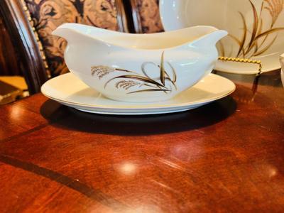 HARMONY HOUSE GOLDEN WHEAT FINE CHINA SERVICE FOR TWELVE WITH EXTRAS