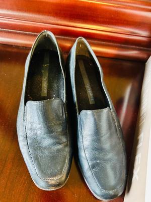 WOMENS SHOES 7-1/2