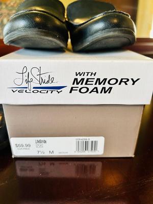 WOMENS SHOES 7-1/2