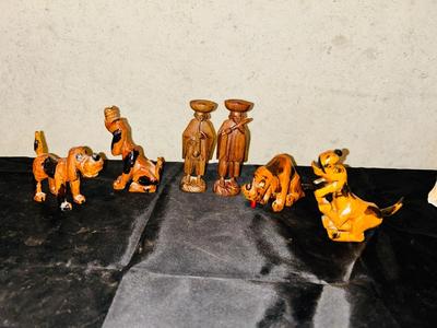 HAND CARVED HOUND DOGS AND MUSIC MEN