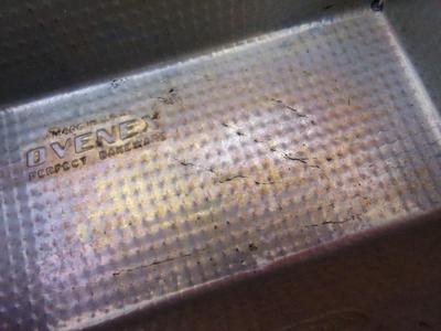 4 bread baking pans. Steel construction. 3 “OveneX” & 1 “Bake King”