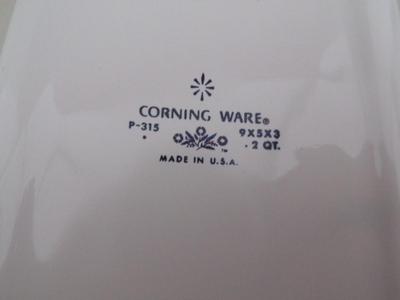 Classic Corning Ware bread baking pan (dish).